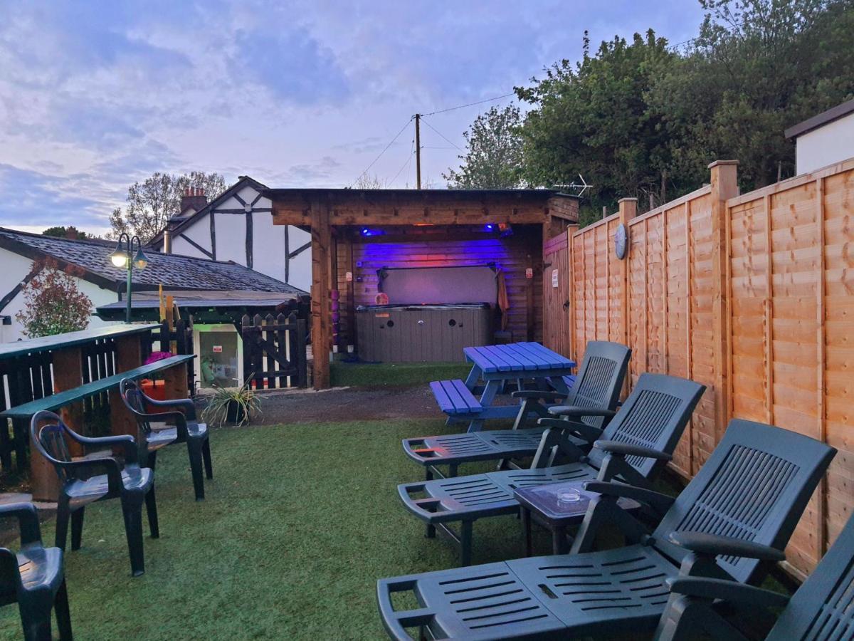 דירות Llandegla Welsh Row House מראה חיצוני תמונה