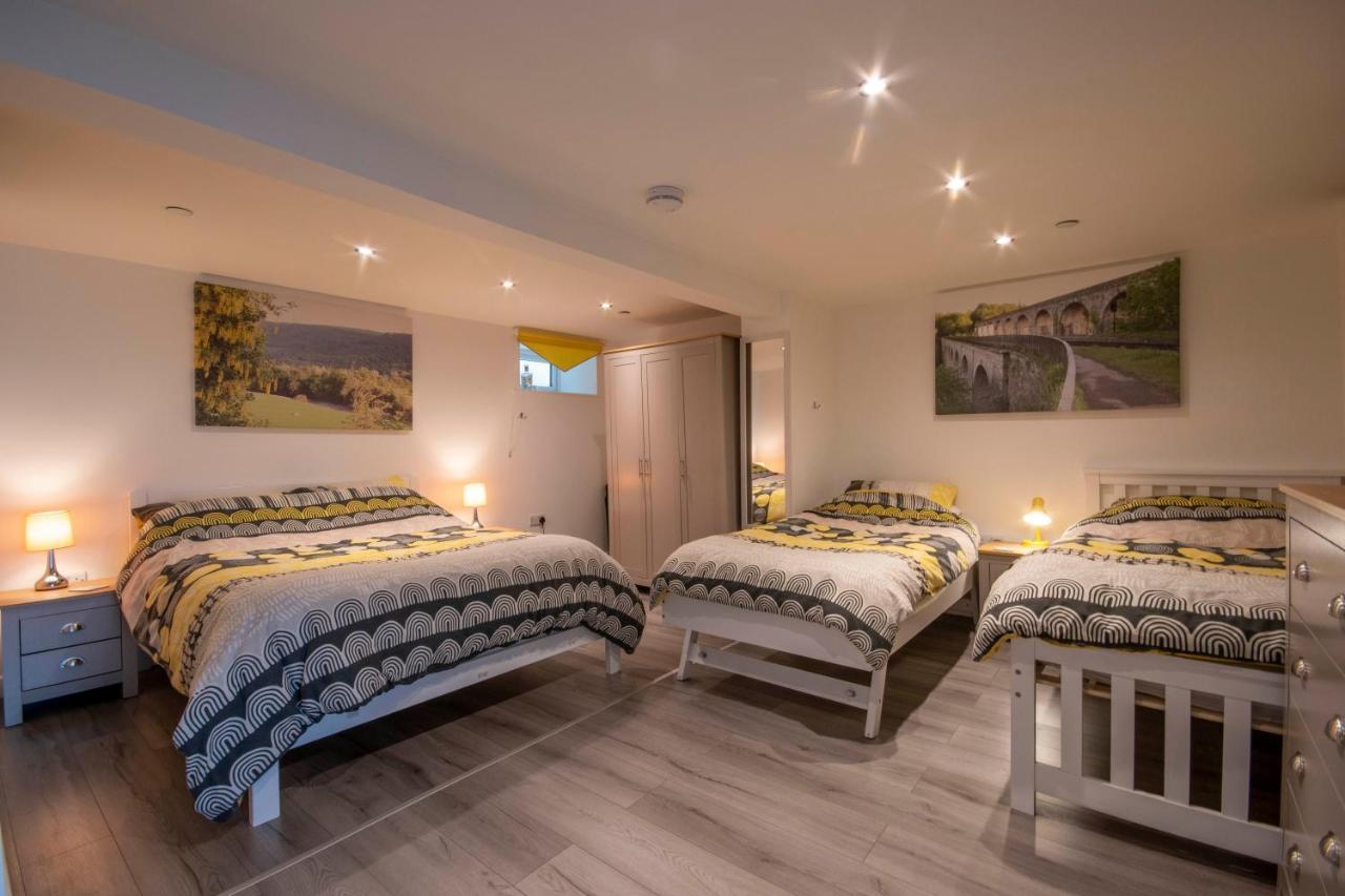 דירות Llandegla Welsh Row House מראה חיצוני תמונה