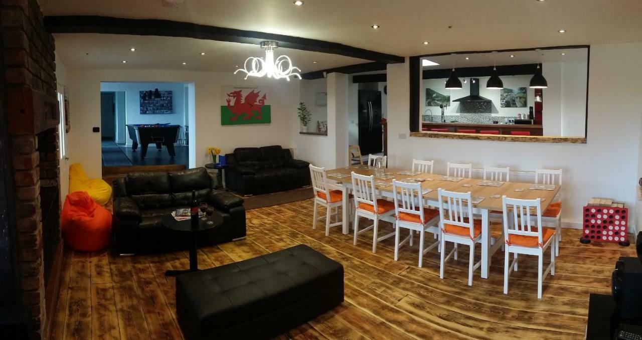 דירות Llandegla Welsh Row House מראה חיצוני תמונה